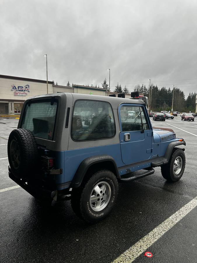 Jeep Wrangler 1988 - Import Direct Car Sales